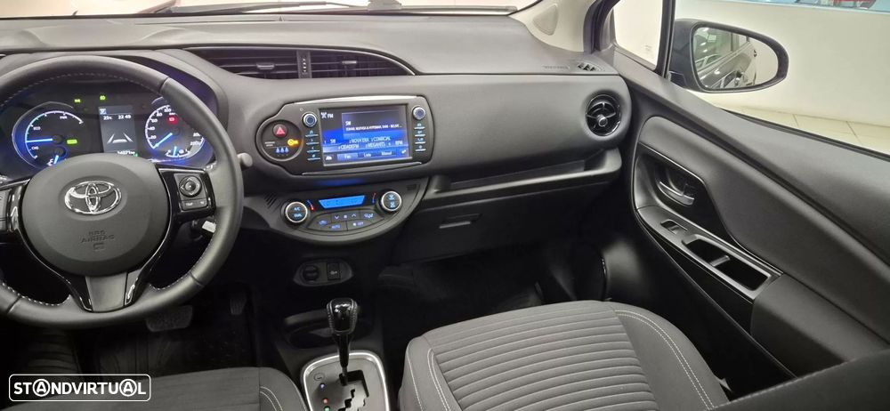 Toyota Yaris 1.5 HSD Comfort+P.Style - 26