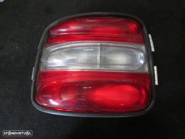 Farol Tras 37210748 FIAT BRAVA 1997 5P ESQ - 1