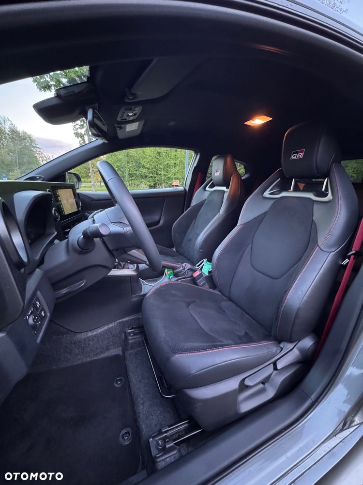 Toyota GR Yaris 1.6 Dynamic - 15