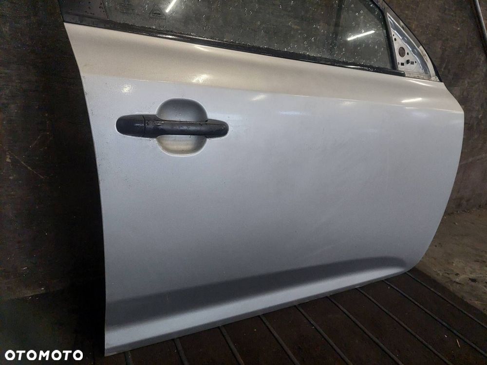 DRZWI KOMPLETNE PRAWY PRZÓD KIA CEED I 9S - 2