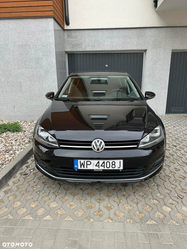 Volkswagen Golf - 2