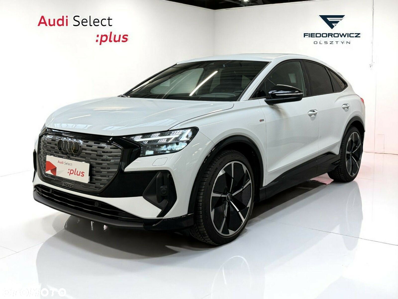 Audi Q4 - 1