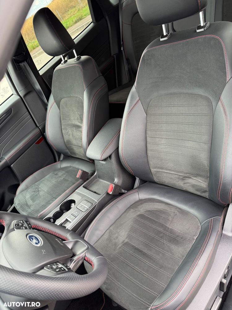 Ford Kuga - 12
