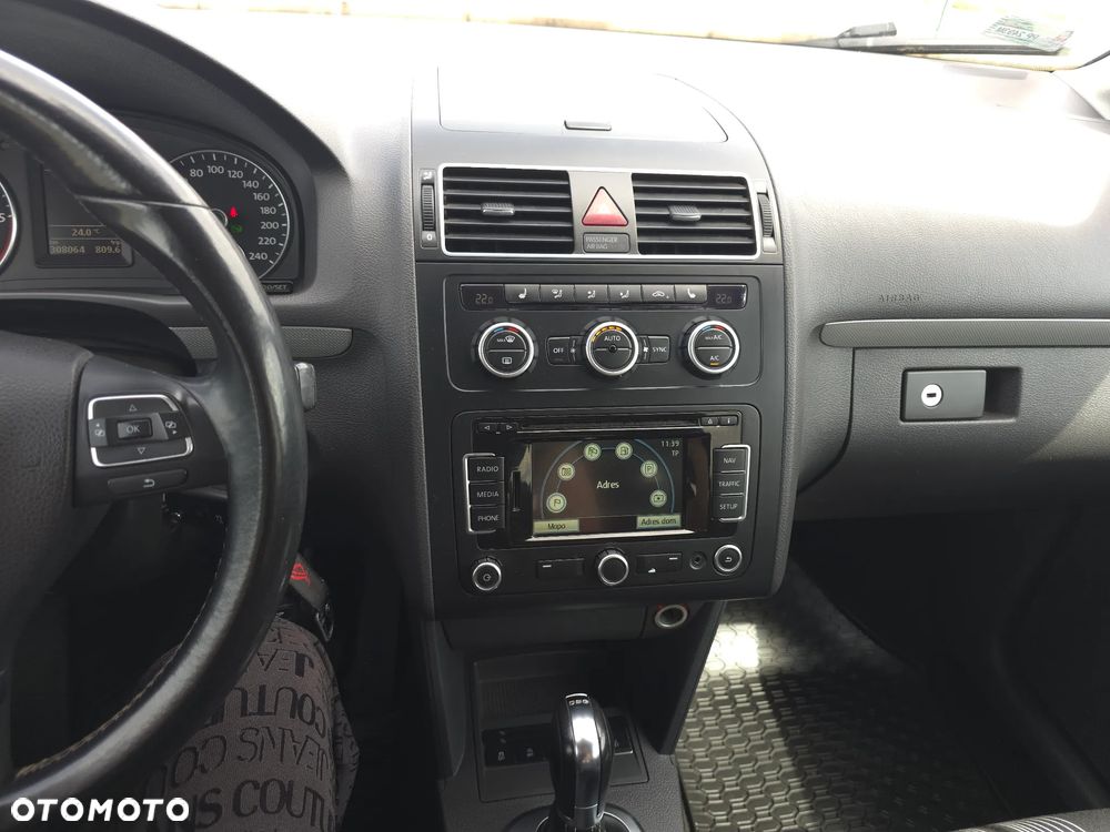 Volkswagen Touran 1.6 TDI DPF BlueMotion Technology DSG MATCH - 24