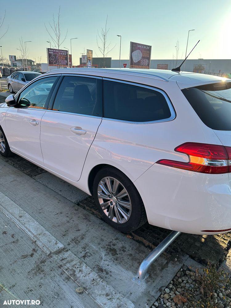 Peugeot 308 BlueHDi FAP 130 EAT8 Stop & Start Allure - 4