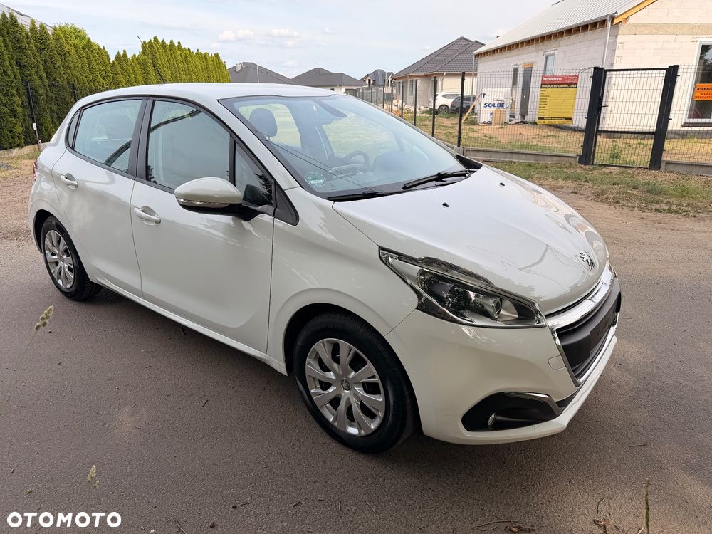 Peugeot 208 PureTech 82 Allure - 11