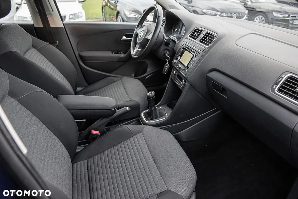 Volkswagen Polo 1.6 TDI Blue Motion Style - 28