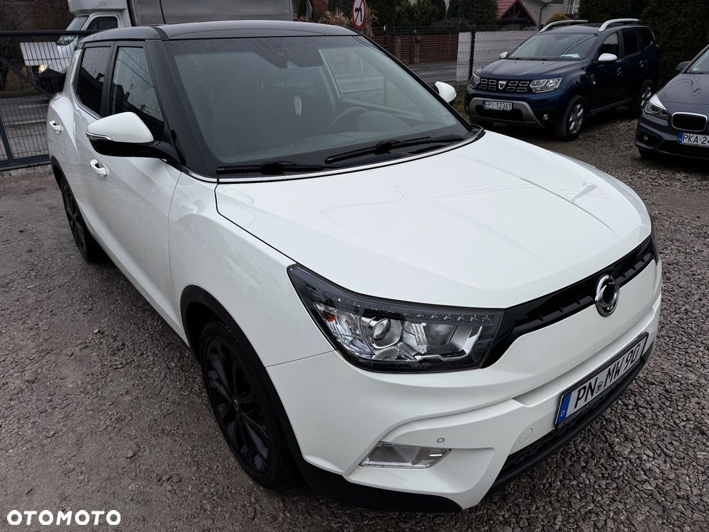 SsangYong/KGM Tivoli e-XGi 160 2WD Black+White - 10