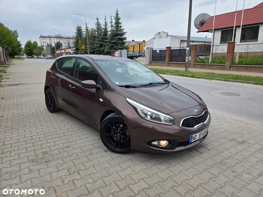 Kia Ceed 1.6 GDI L - 10