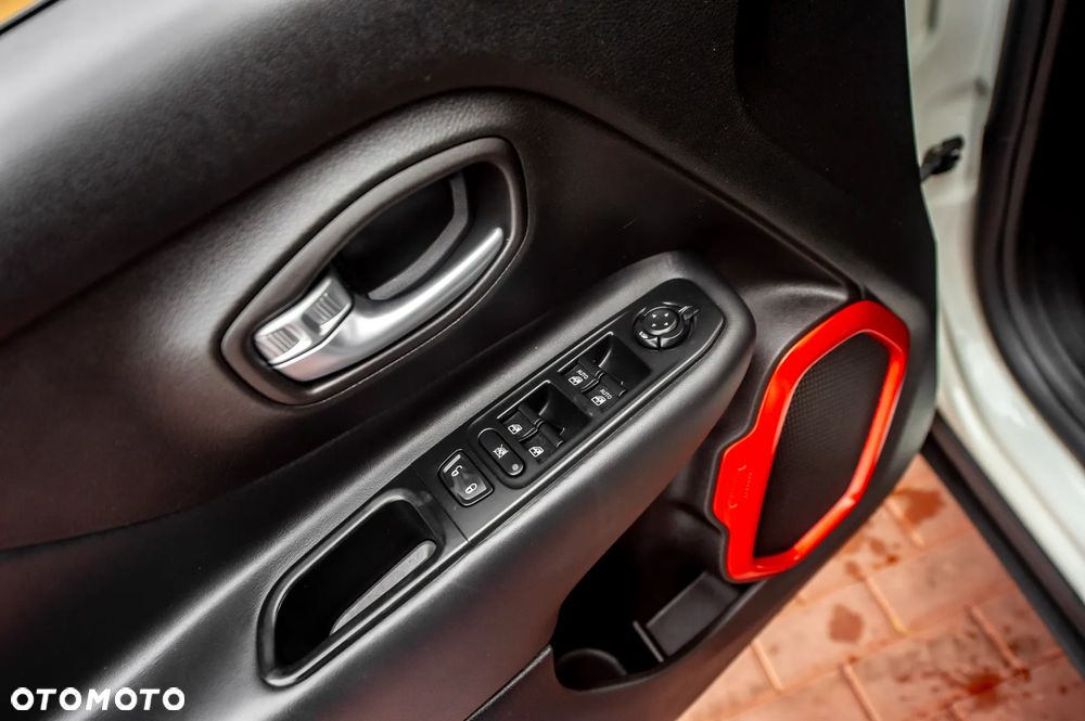 Jeep Renegade 2.0 MultiJet Active Drive Low Automatik Trailhawk - 25