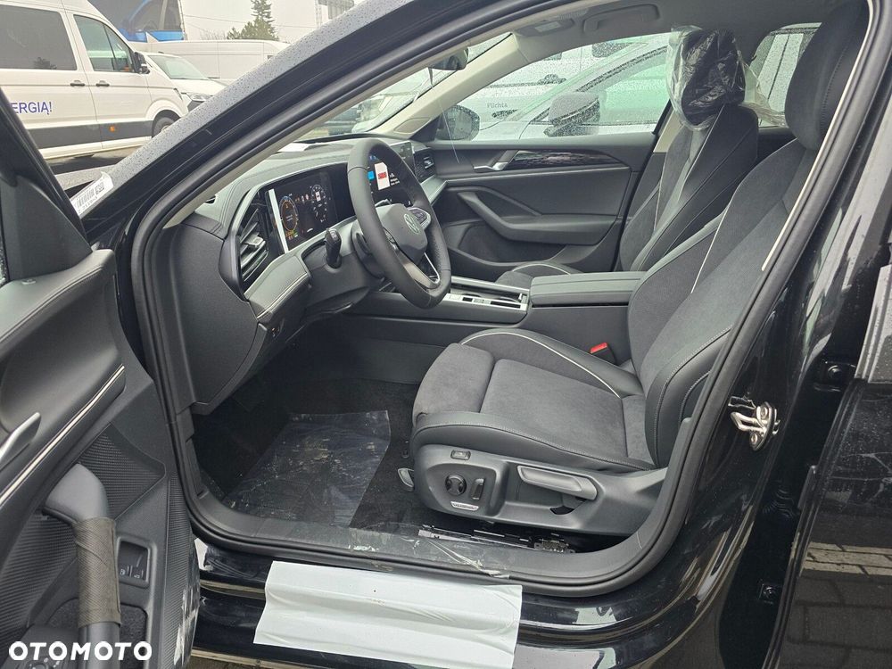 Volkswagen Passat Variant 1.5 TSI eHybrid PHEV 150kW Business Plus DSG - 13