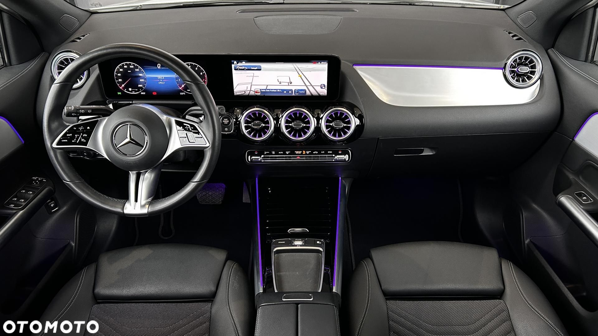 Mercedes-Benz GLA 200 Progressive - 21