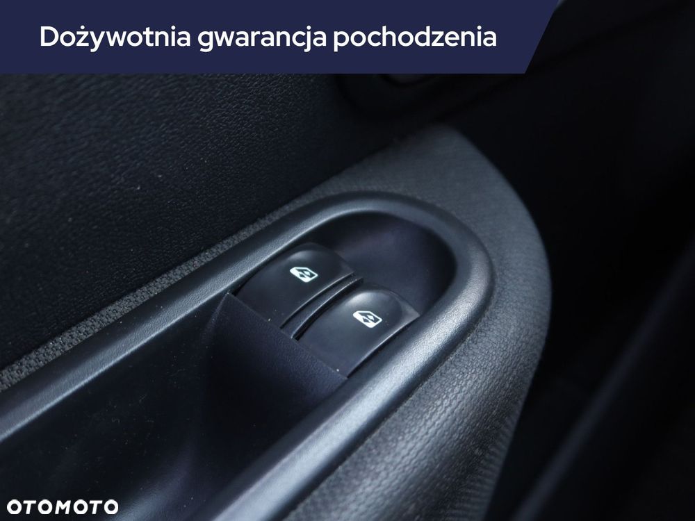 Renault Clio - 17