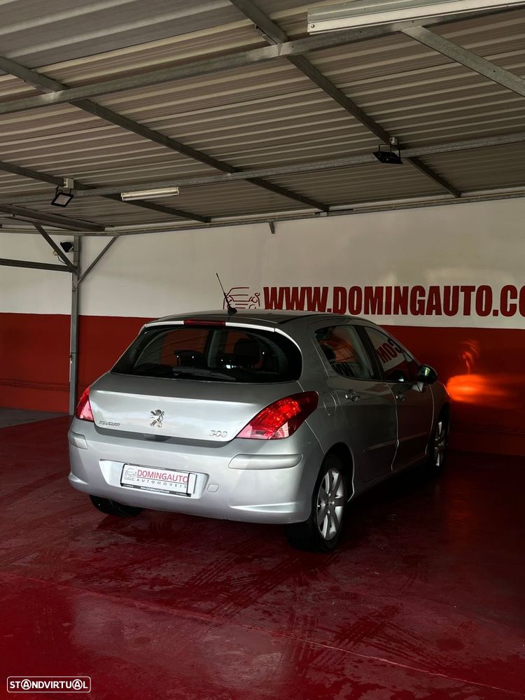 Peugeot 308 1.4 16V Executive - 7