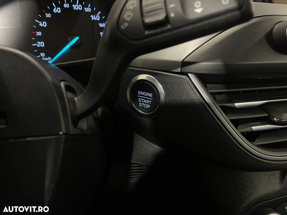 Ford Focus 1.5 EcoBlue Connected - 19