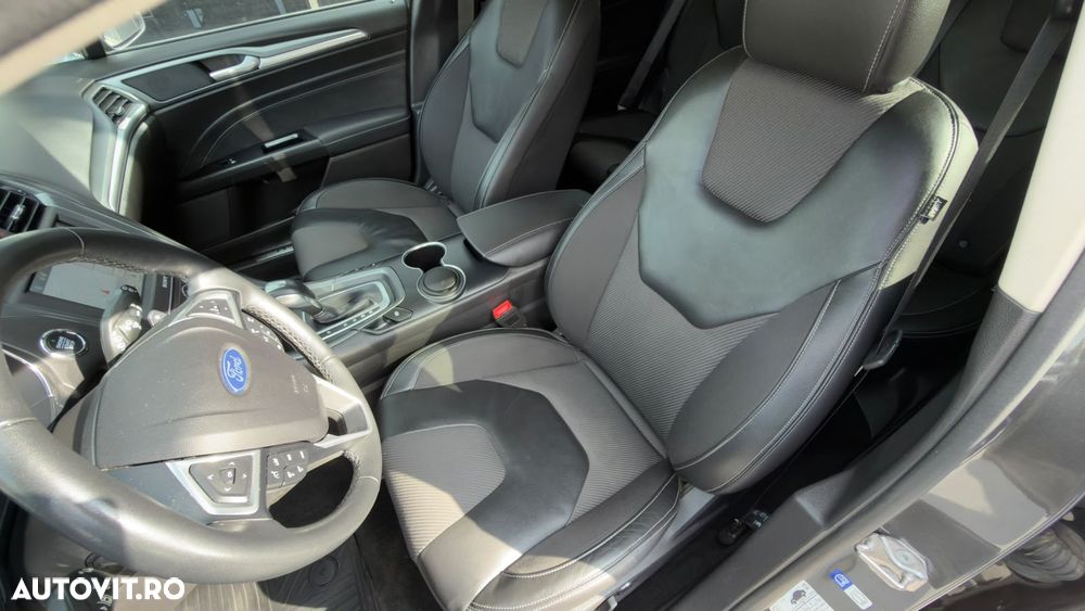 Ford Mondeo 2.0 TDCI PowerShift AWD Titanium - 13