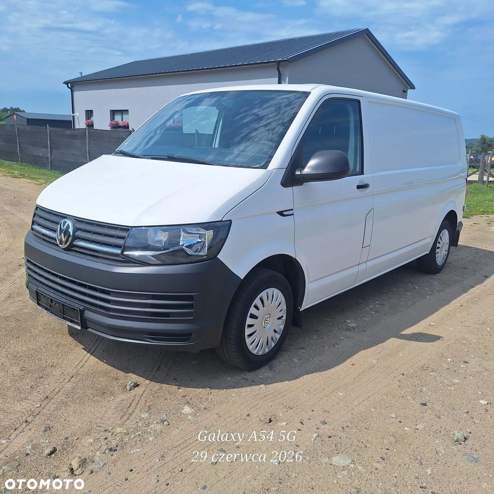 Volkswagen Transporter - 1