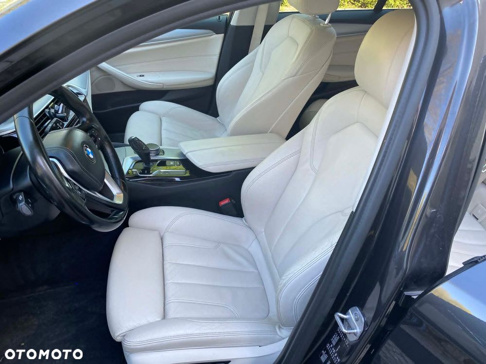 BMW Seria 5 520d Luxury Line - 22