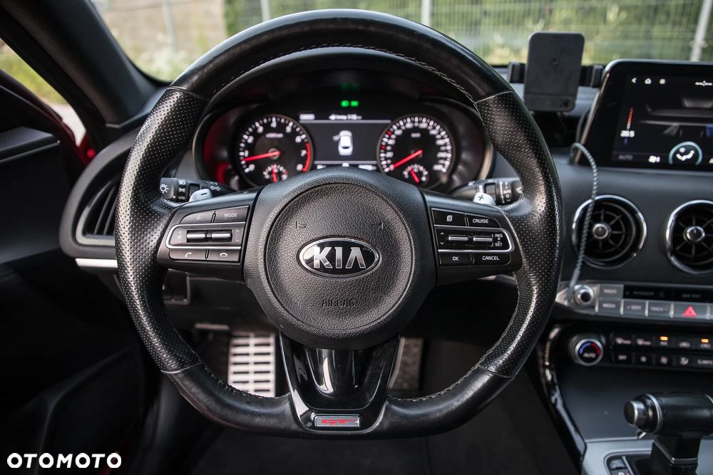 Kia Stinger 3.3 T-GDI V6 GT AWD - 13