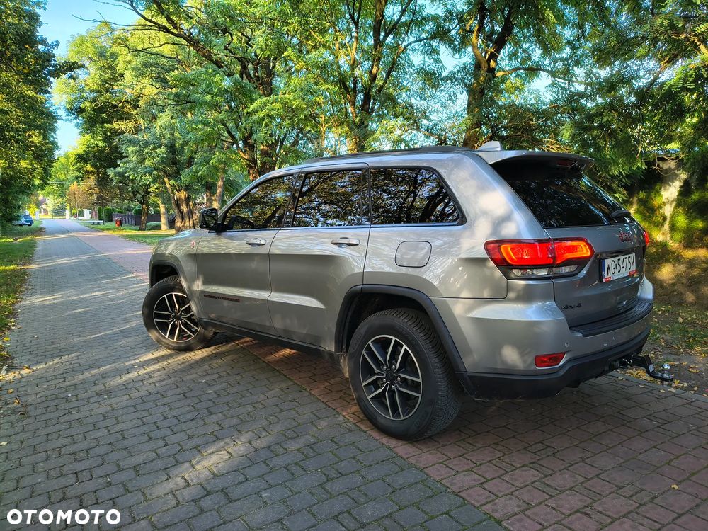 Jeep Grand Cherokee - 9