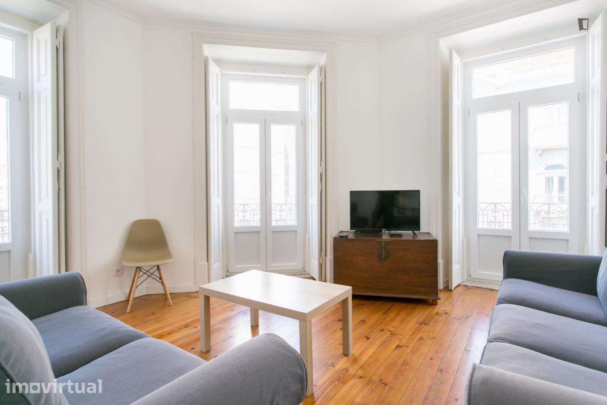 Quarto - localizado em Anjos Lisbon - Grande imagem: 3/23