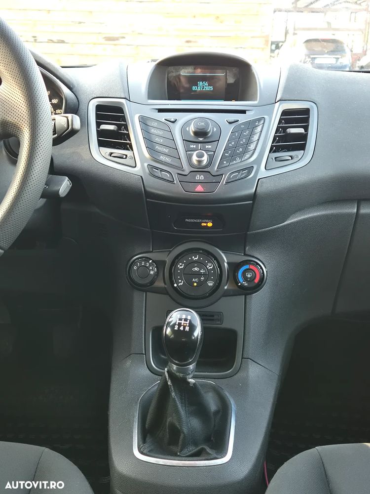Ford Fiesta 1.5 TDCi Trend - 14