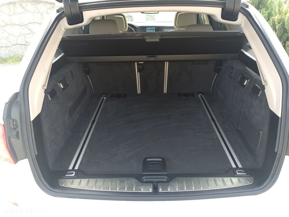 BMW Seria 5 - 12
