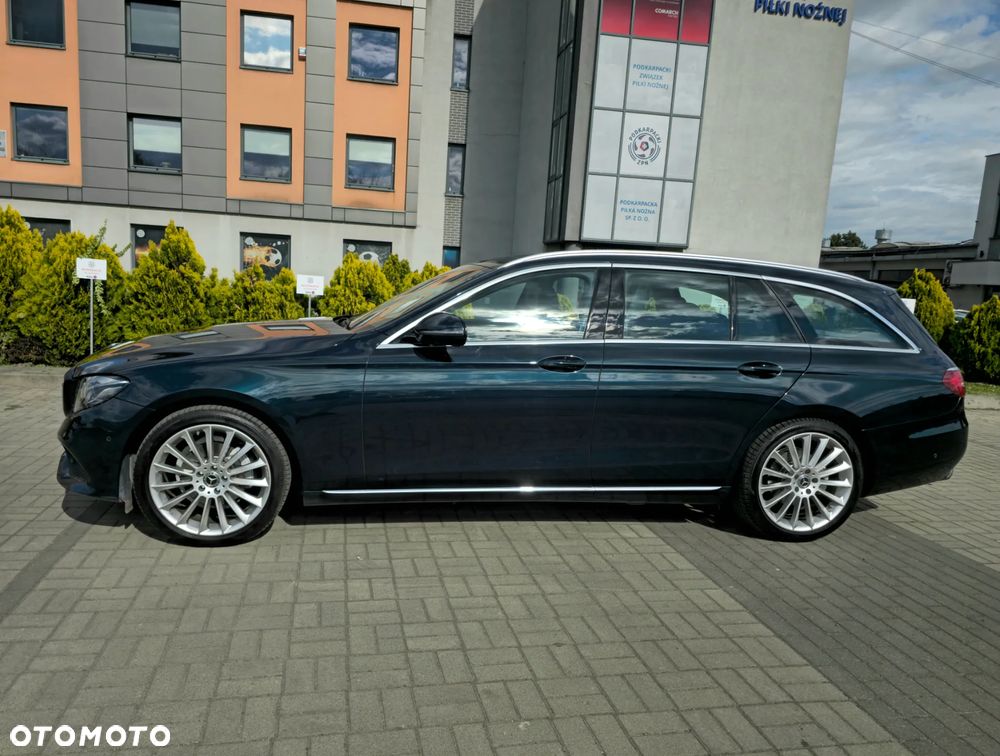 Mercedes-Benz Klasa E 200 d 9G-TRONIC Exclusive - 4