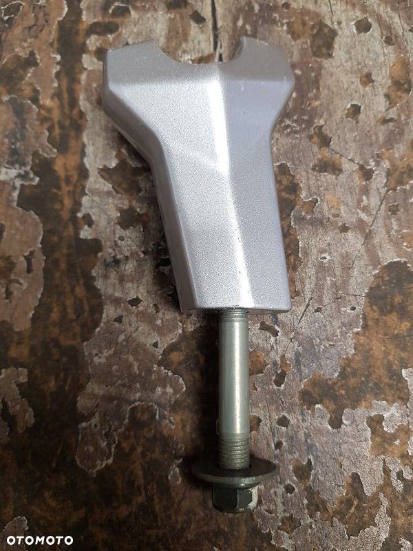 Mocowanie kierownicy risery - 4