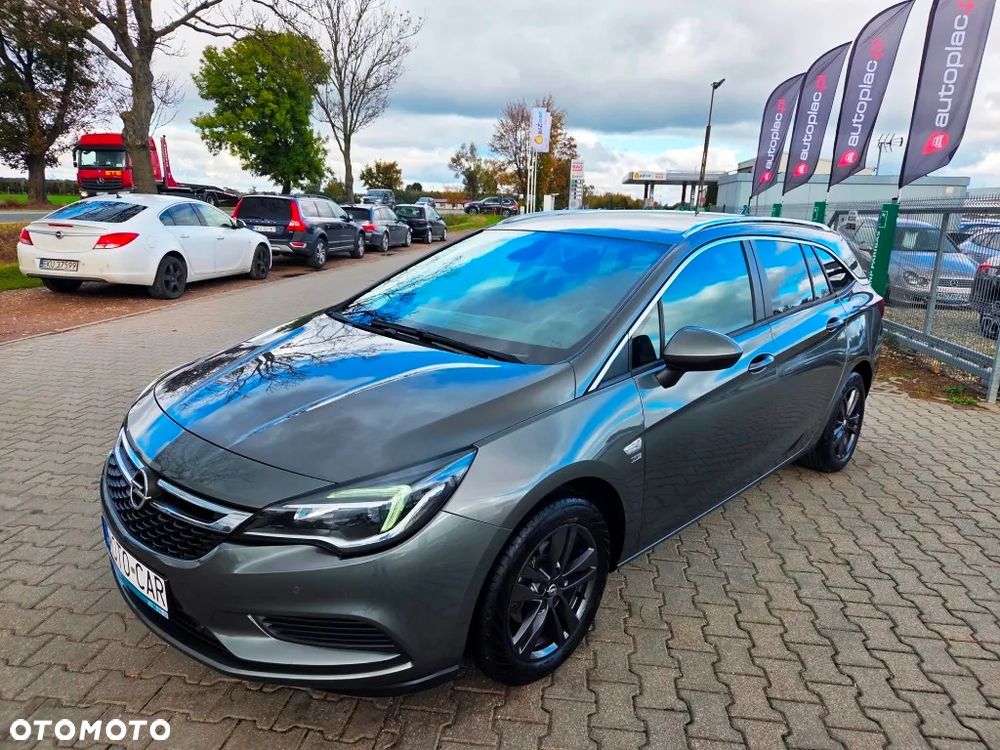 Opel Astra 1.4 Turbo 120 Jahre - 21