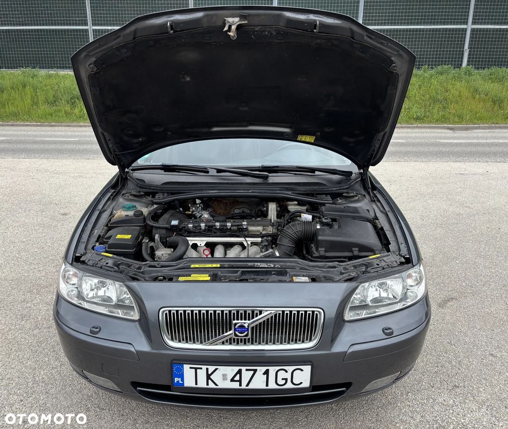 Volvo V70 2.4 Momentum - 35