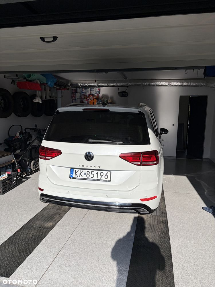 Volkswagen Touran - 35