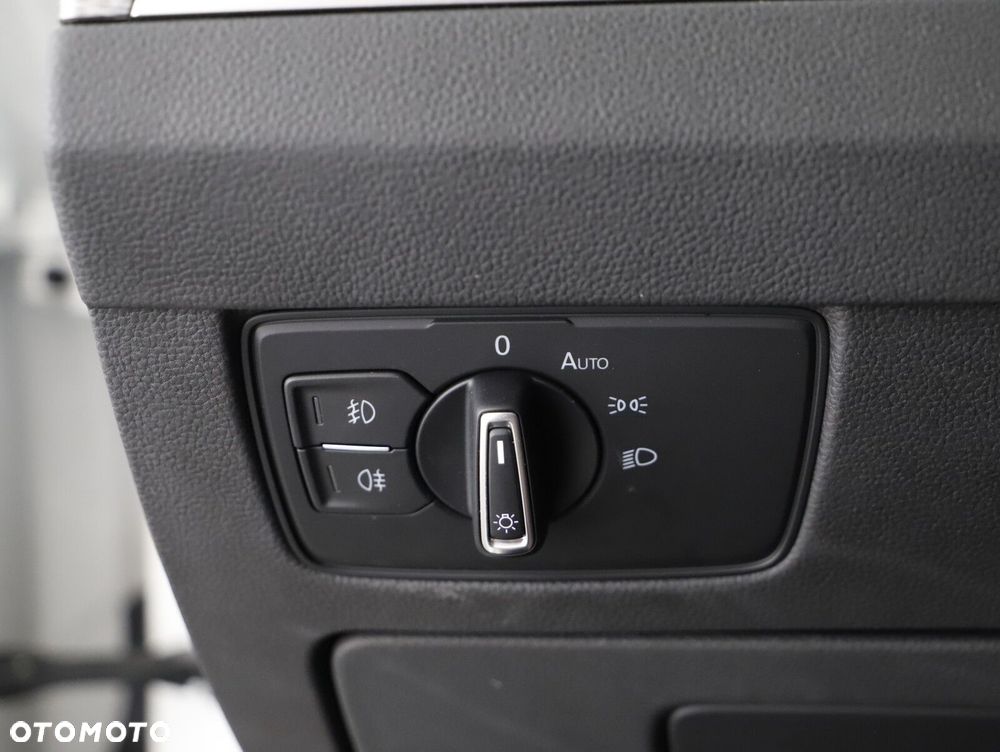 Volkswagen Passat - 16