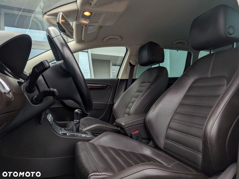 Volkswagen Passat 1.4 TSI BMT Highline - 10