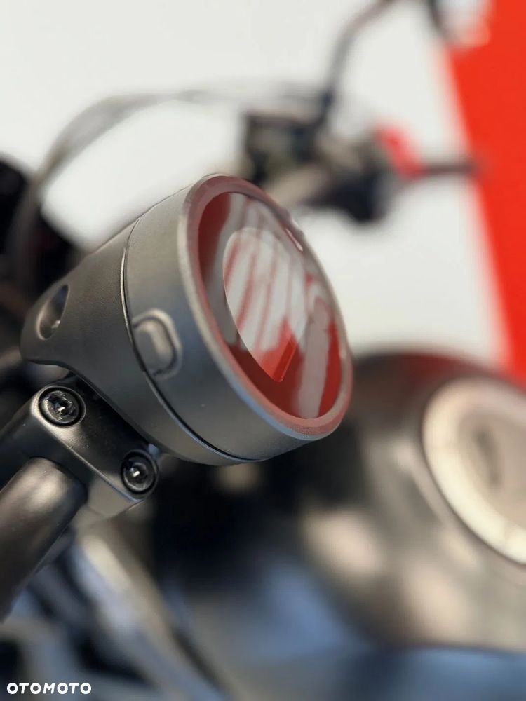 Honda CMX - 12