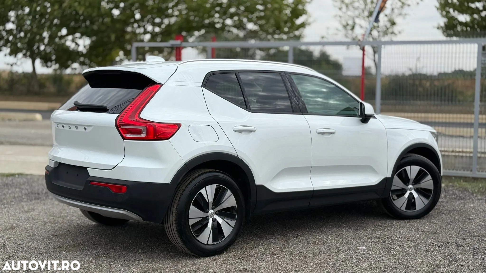 Volvo XC 40 T2 AT8 Momentum - 7