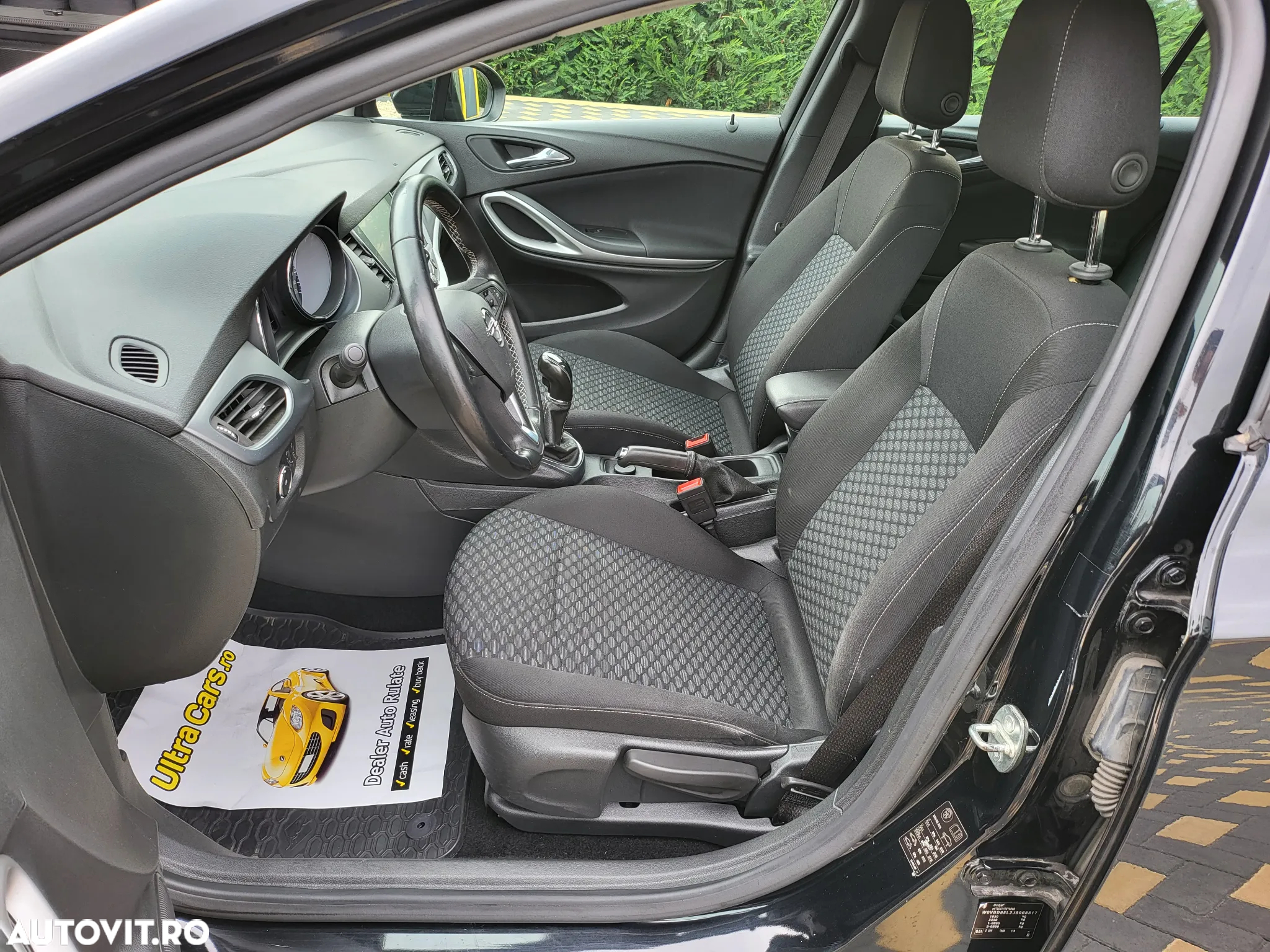 Opel Astra 1.6 CDTI Active - 12