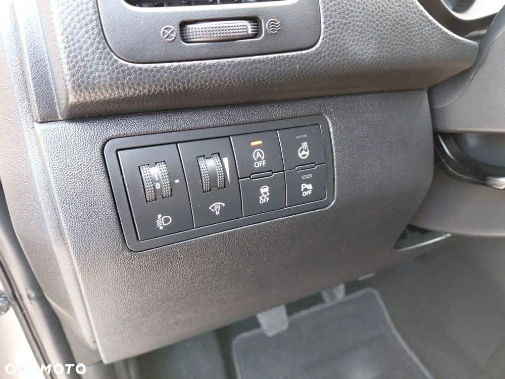 Hyundai ix20 1.4 Premium blue - 10