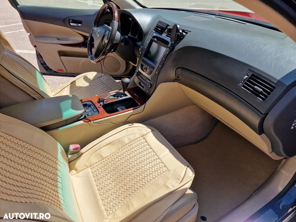 Lexus Seria GS - 15