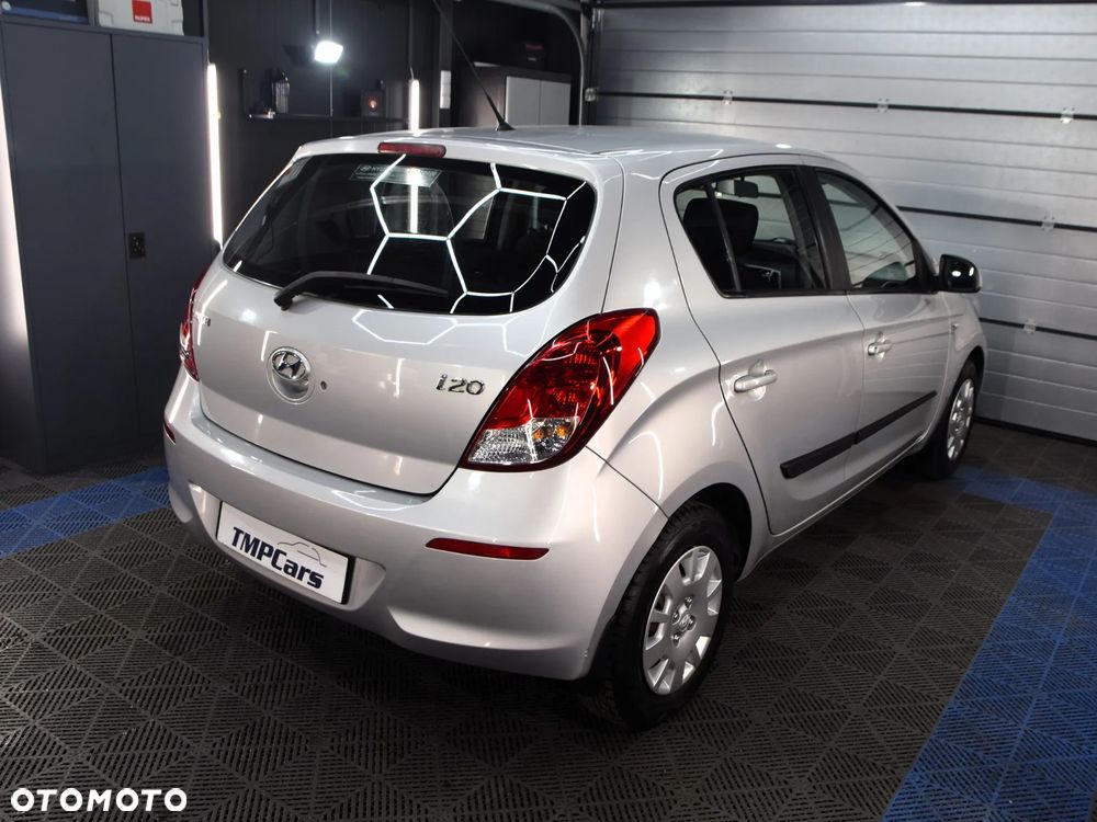 Hyundai i20 1.25 Comfort - 25