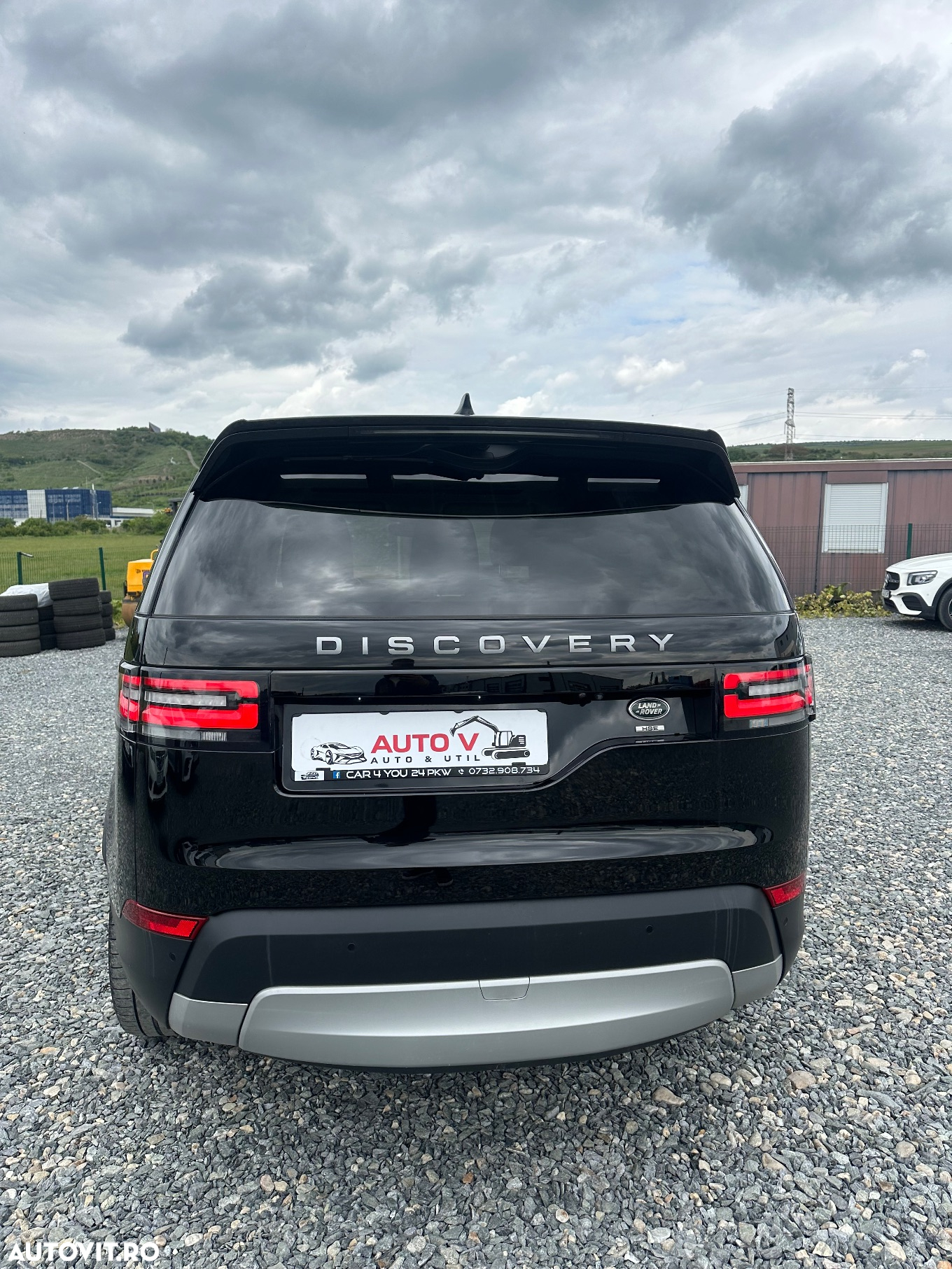 Land Rover Discovery 2.0 L SD4 HSE Luxury - 9
