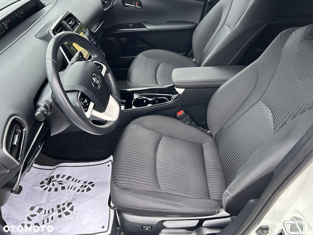 Toyota Prius Hybrid Comfort - 28
