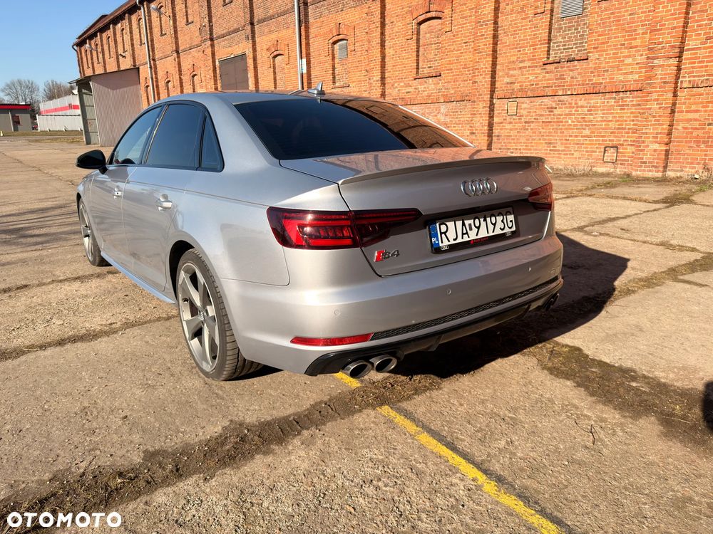 Audi S4 Limousine - 25