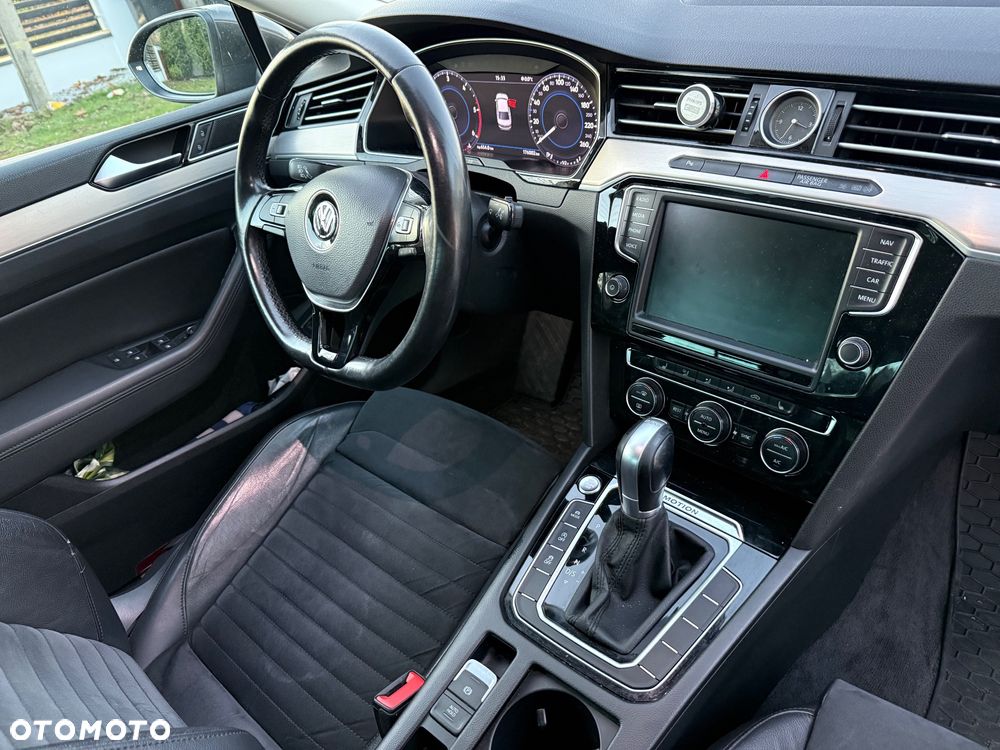 Volkswagen Passat 2.0 TDI BMT 4Mot Highline DSG - 21