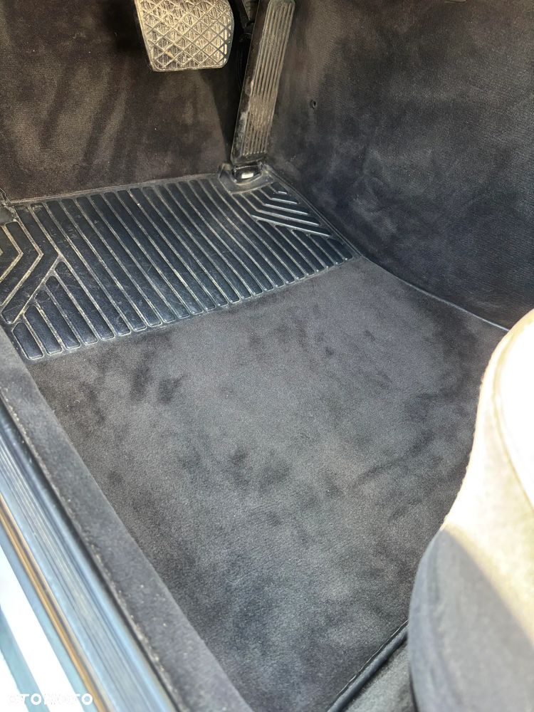 Mercedes-Benz Klasa E - 20