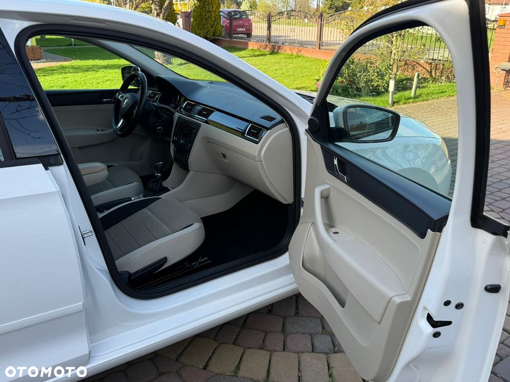 Skoda RAPID 1.6 TDI DPF Style Plus - 13
