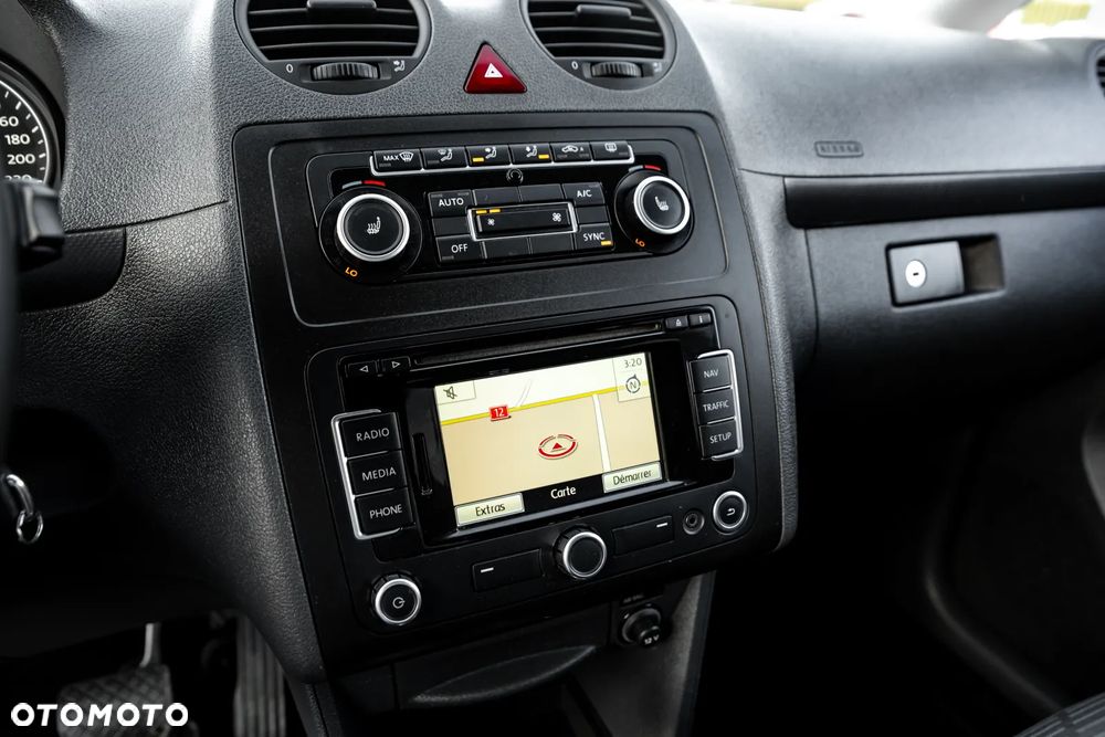 Volkswagen Caddy Maxi Comfortline 4Motion DSG - 36