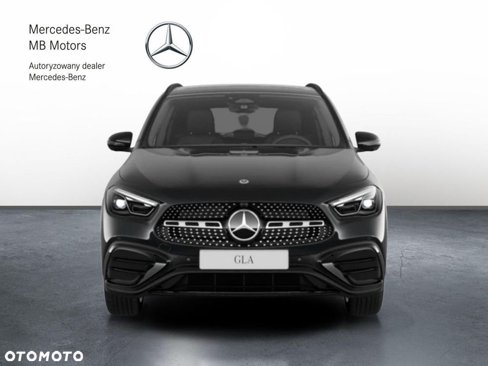 Mercedes-Benz GLA - 5
