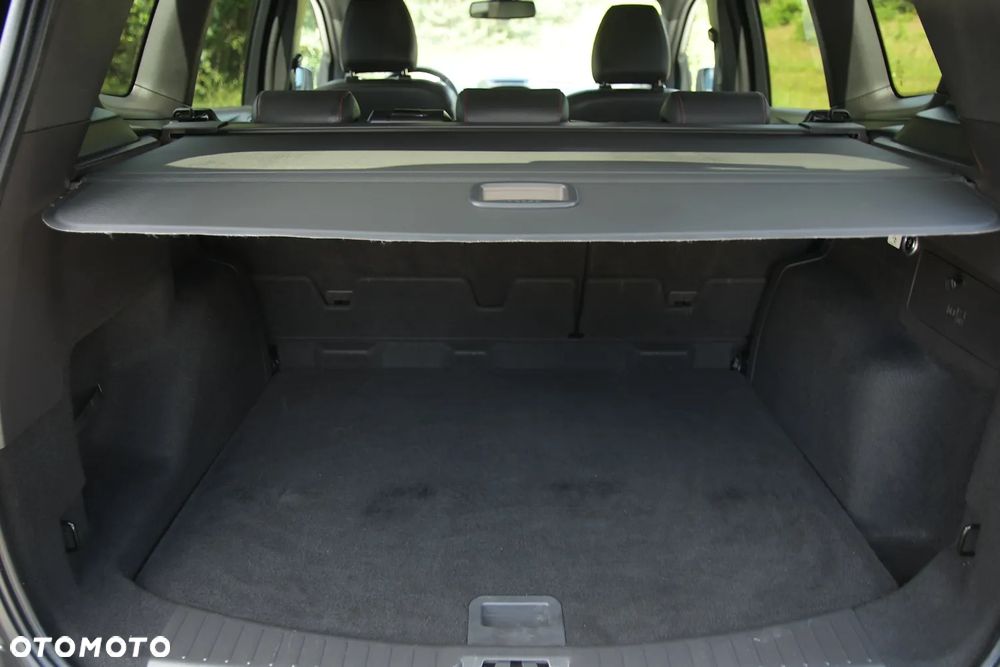 Ford Kuga 2.0 TDCi AWD ST-Line - 27