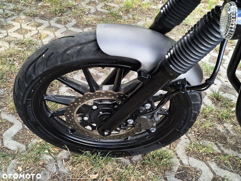 Yamaha XVS - 24